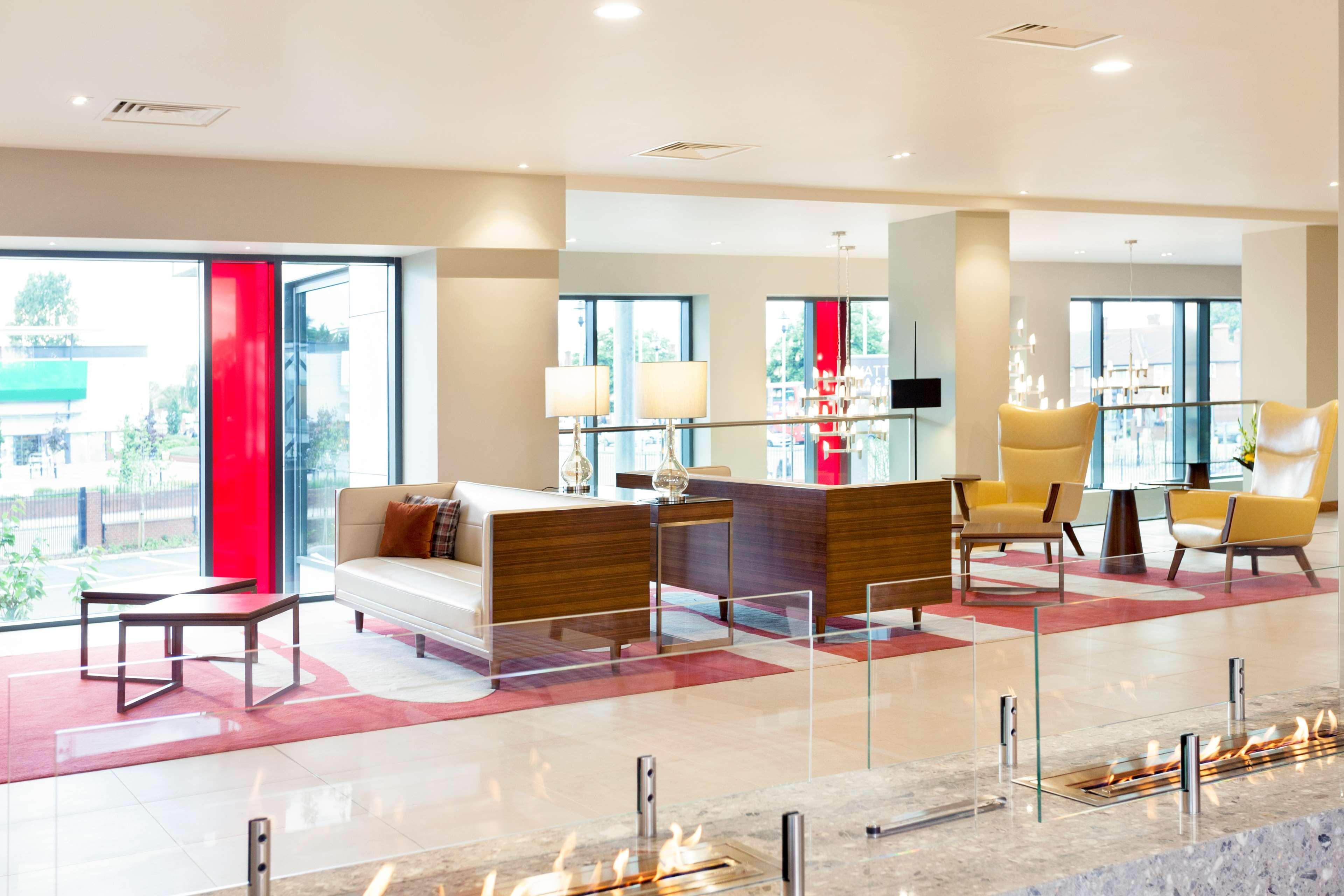 Hyatt Place West London Hayes ฮิลลิงดัน ภายนอก รูปภาพ
