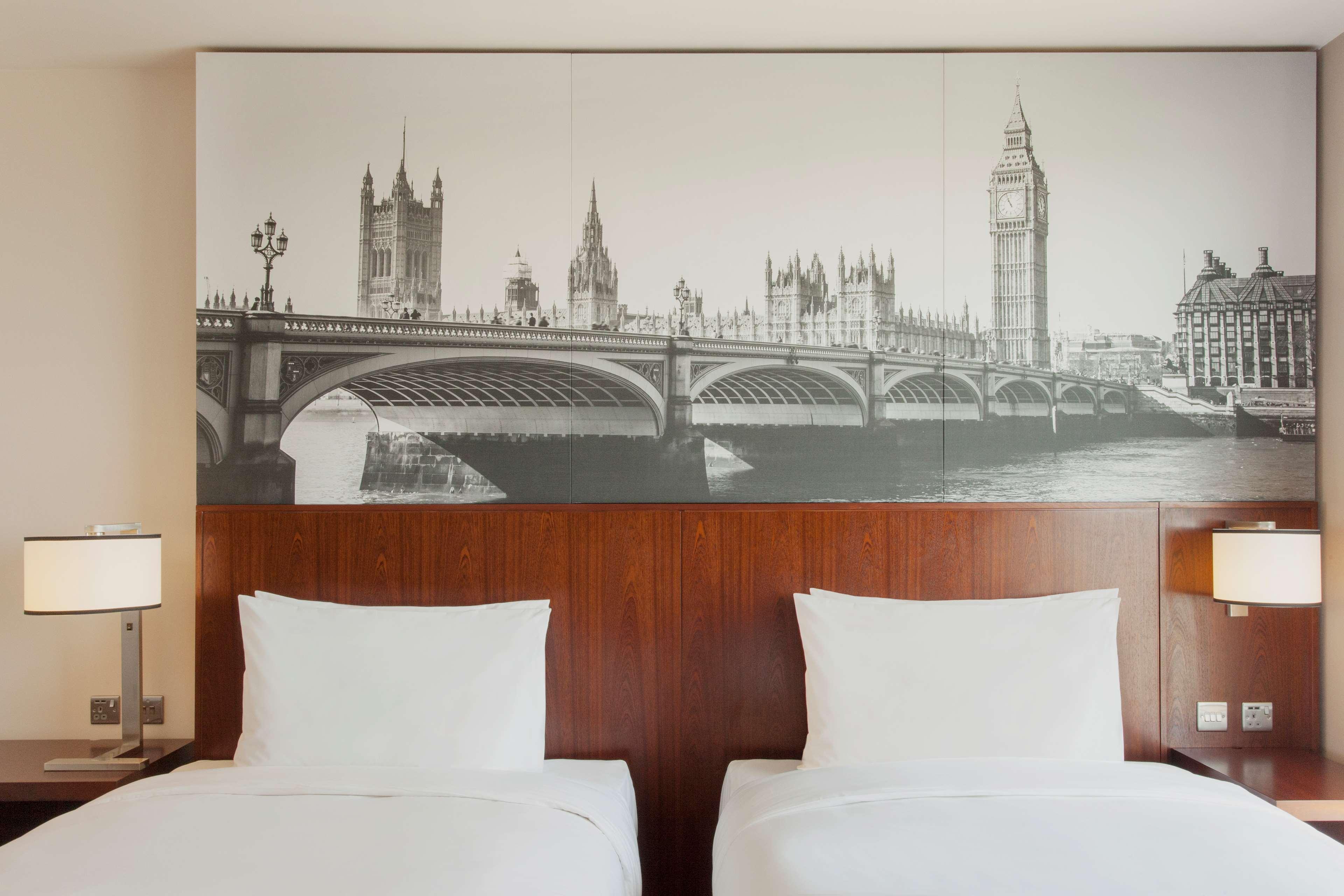 Hyatt Place West London Hayes ฮิลลิงดัน ภายนอก รูปภาพ