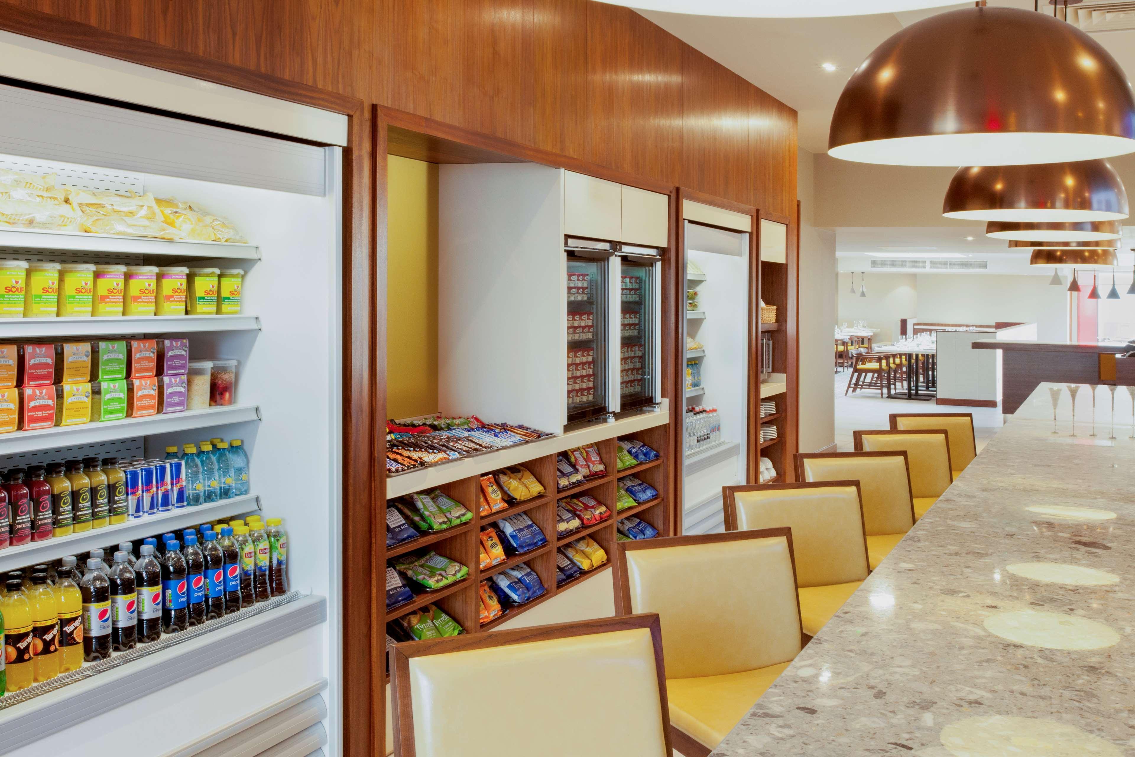 Hyatt Place West London Hayes ฮิลลิงดัน ภายนอก รูปภาพ