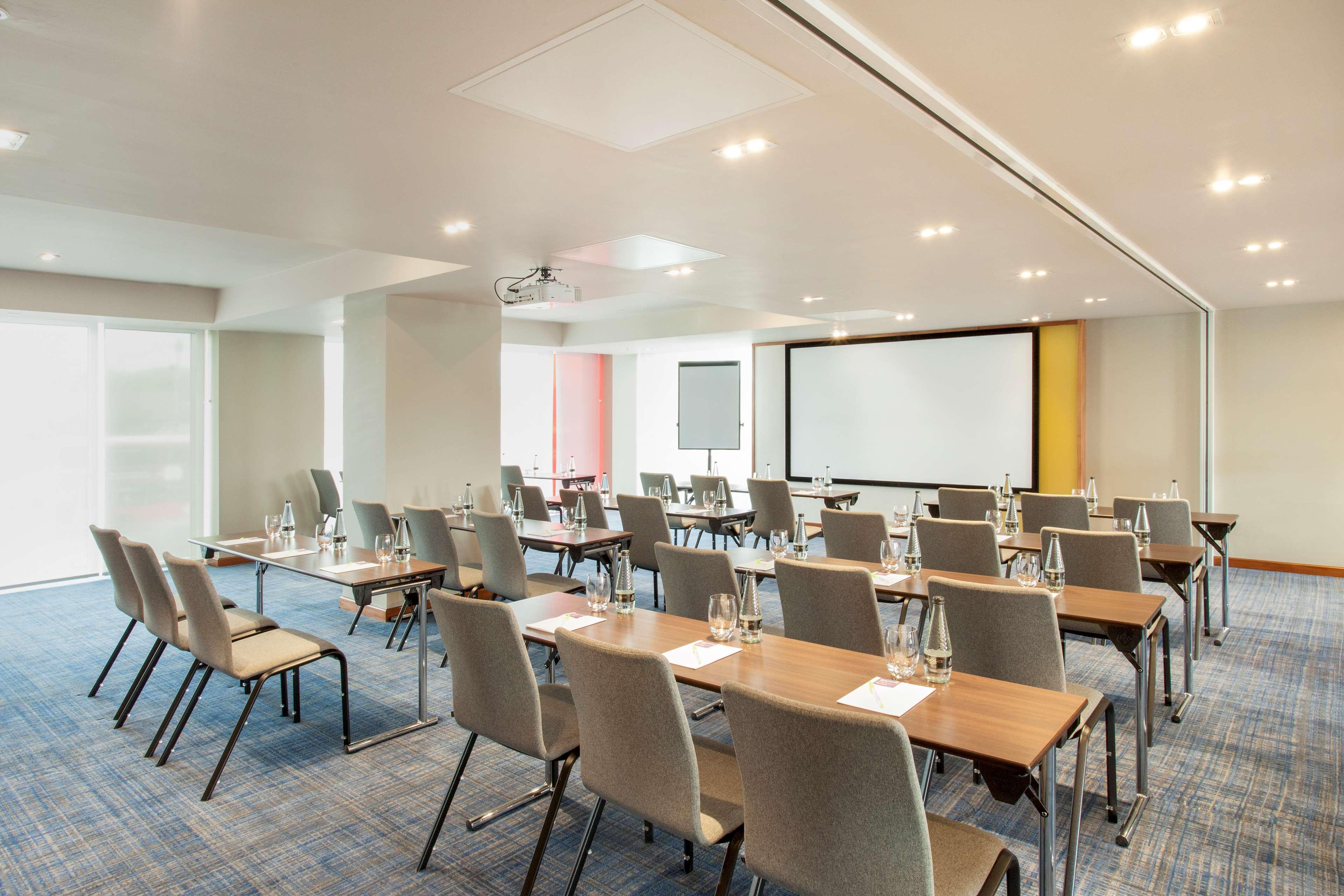 Hyatt Place West London Hayes ฮิลลิงดัน ภายนอก รูปภาพ