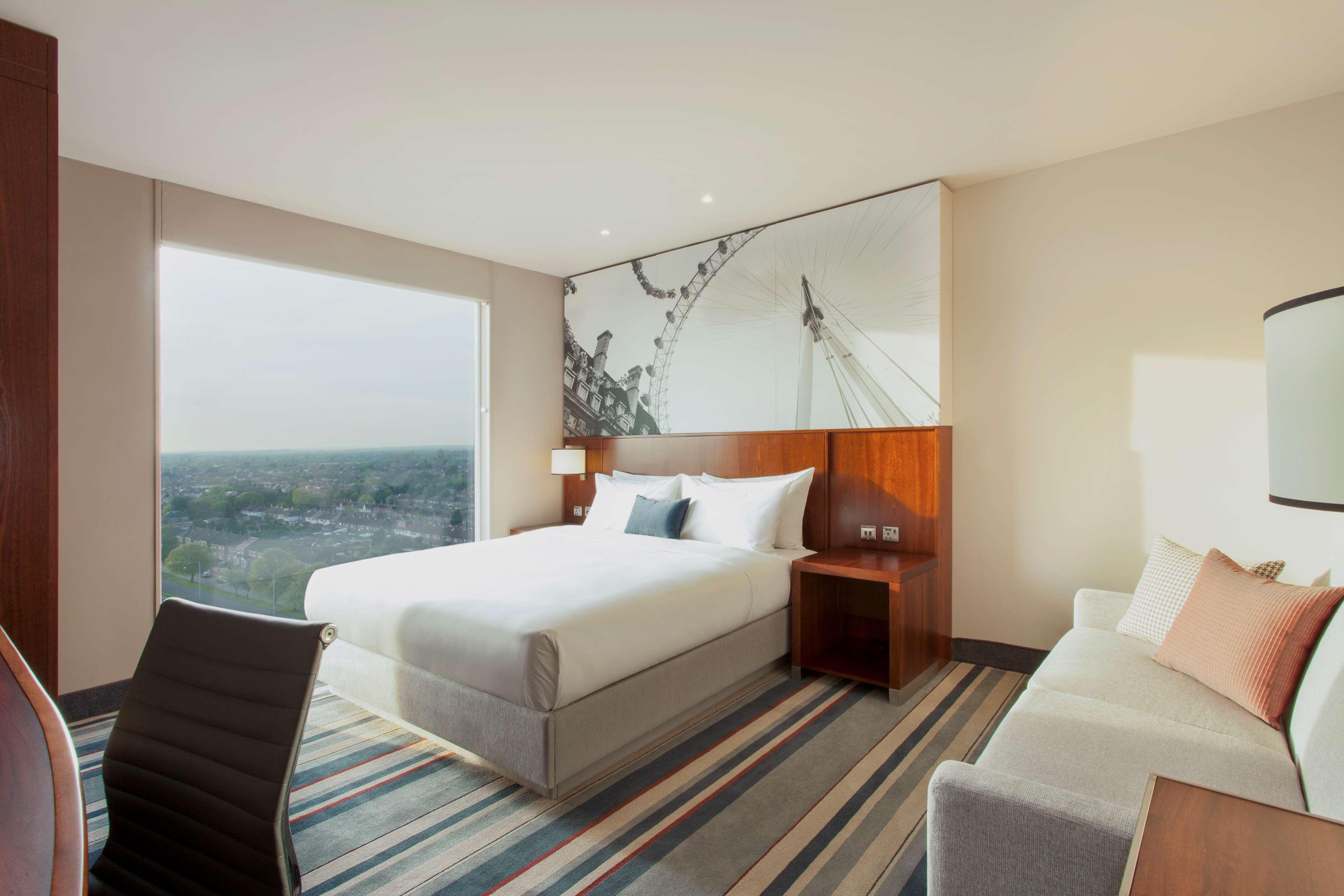 Hyatt Place West London Hayes ฮิลลิงดัน ภายนอก รูปภาพ